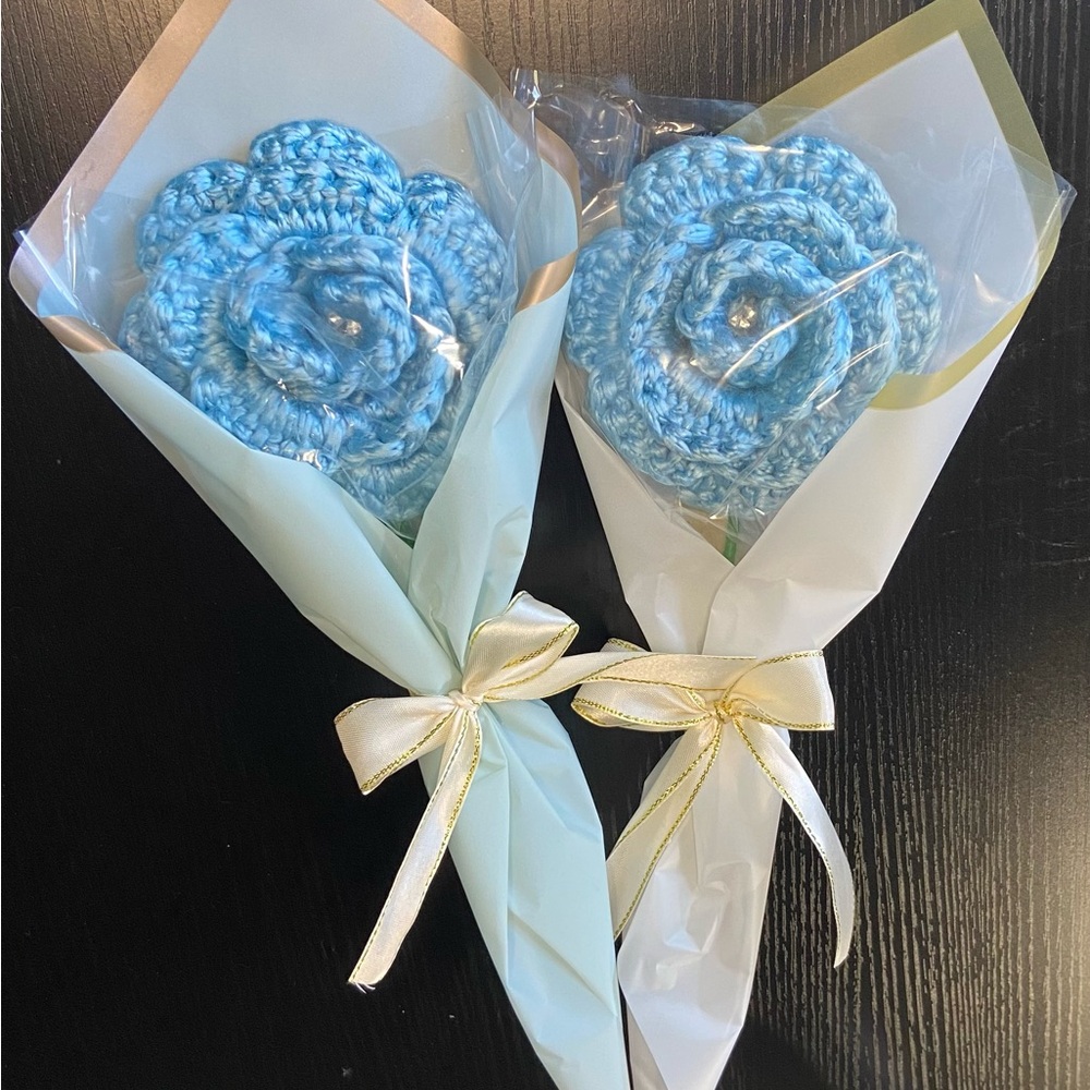 Blue Yarn Roses Bouquet